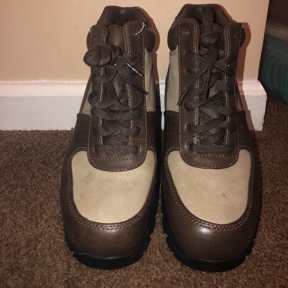Nike boots - Picture 2 of 3